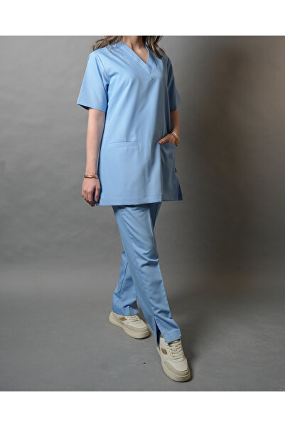 KAKİ بدلة تمريض نسائي (سماوي)