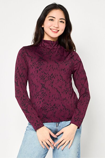 Levi's ياقة مرتفعة متوسطة الطول نسائية مطبوعة بالكامل بأكمام طويلة وياقة عالية، متعددة الألوان