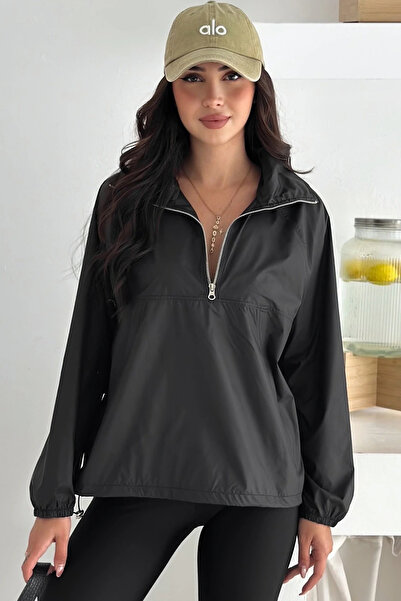 EFFEN Black Raincoat with Half Zipper and Stopper