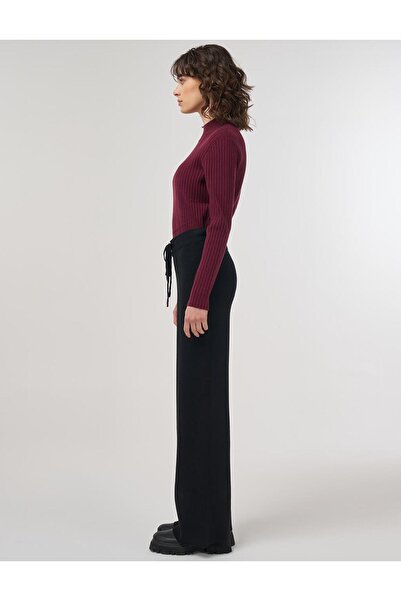 Kayra Bağcık Detaylı Triko Pantolon Siyah