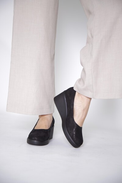 stato 215451114-1 حذاء نسائي بكعب عالٍ من الجلد الأسود والجلد المدبوغ