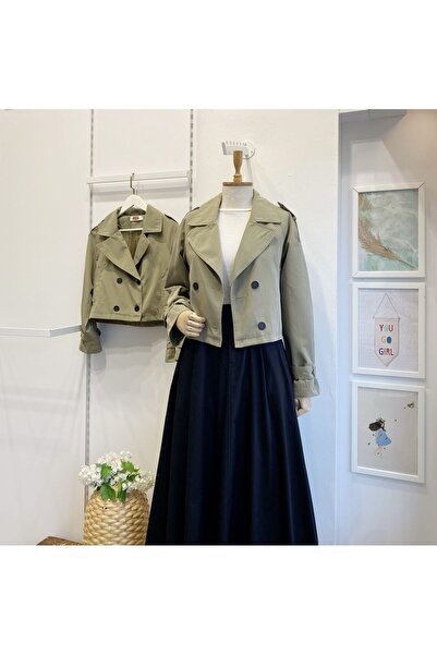 Faya Boutique Siyah Düğmeli Yeşil Kısa Trençkot