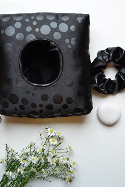 moonzy - minimalist & cozy Satin Piercing Pillow with Hole in the Center – Comfortable Sleeping Pillow Set for Painful Ears