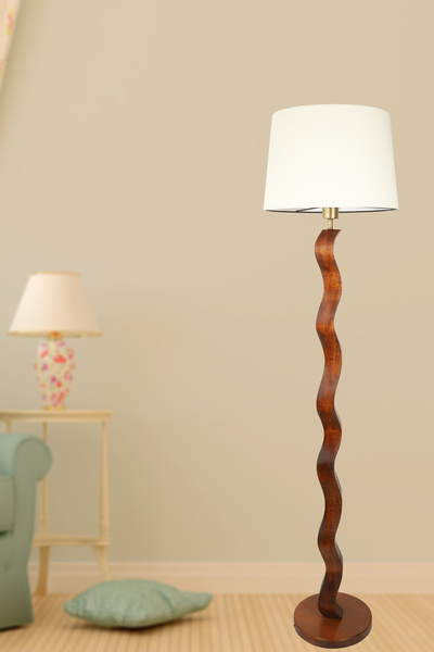 Begüsa Solen Ahşap Lambader No:05 Krem Şapka