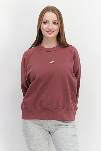 New Balance سويت شيرت رياضي نسائي بأكمام طويلة مناسب للأنشطة الخارجية، لون عنابي