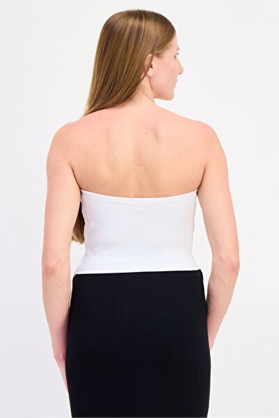 Don't Call Me Jennyfer Women Straight Across Neck Strapless Bandeau Top, White