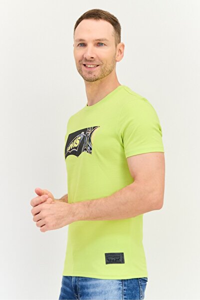 Levi's Men Crew Neck Short Sleeves Brand Logo T-Shirt, Lime Green