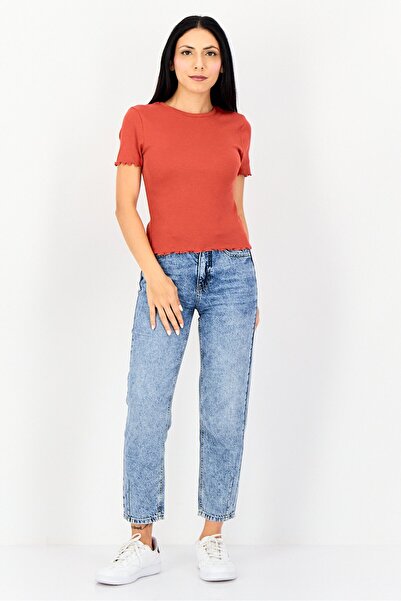 Levi's Women Round Neck Short Sleeve Plain T-shirt, Dark Rust