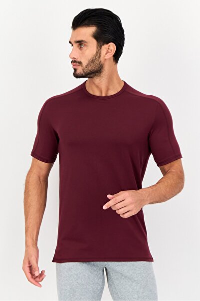 Under Armour Men Sportswear Fit Short Sleeves Training T-Shirt, Maroon