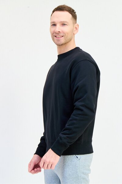 adidas Humanrace x Originals Men Sportswear Fit Long Sleeve Outdoor Sweatshirt, Black