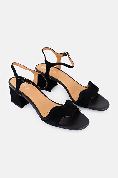 Geox Women Eraklia Adjustable Buckle Sandals, Black