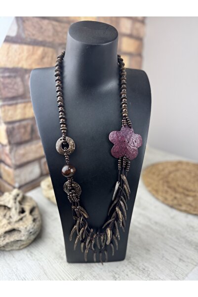 SEDEF TAKI Ahşap çiçekli işlemeli bohem kolye