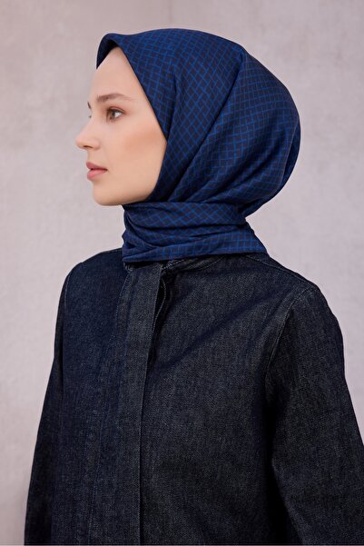 Belli وشاح حريري بنمط الزهور 4203D01 05