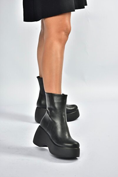 Fox Shoes V965305009 Siyah Dolgu Tabanlı Kadın Bot