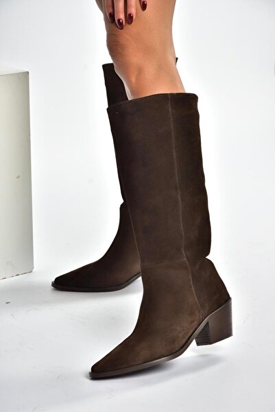 Fox Shoes V654082102 Γυναικείες μπότες με χοντρό τακούνι από γνήσιο δέρμα καφέ σουέντ