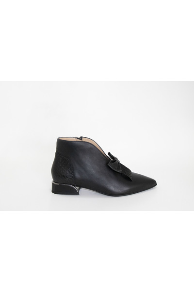 LAVENDER SHOES Women's Lavin Boots