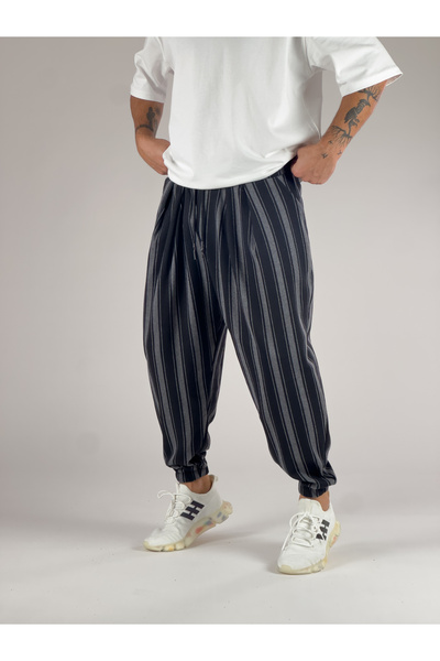 COCOPELLI Pleated Half-Shalwar with Thick Line Detail