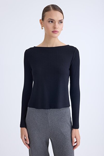 Vitrin Kayık Yaka Uzun Kol Bluz