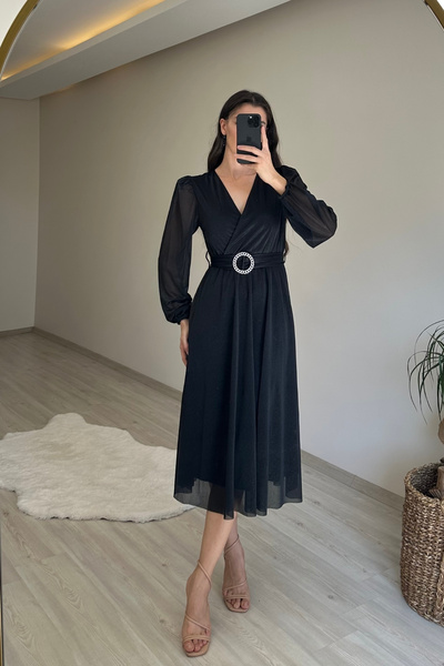 Neşeli Butik γυναικείο φόρεμα με διπλό γιακά με αγκράφα με μήκος μίντι με λάμ...