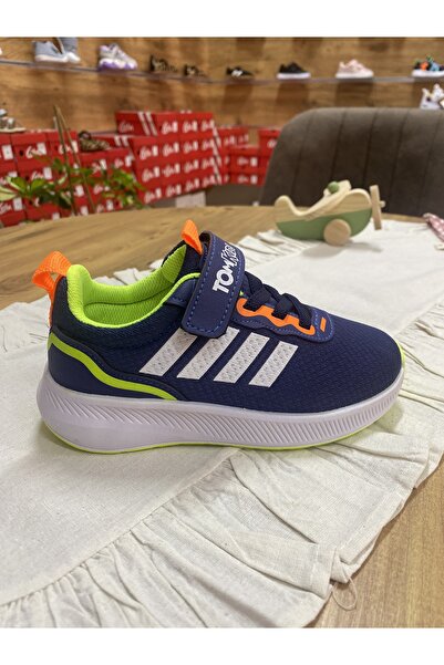 Çocuk spor ayakkabısı