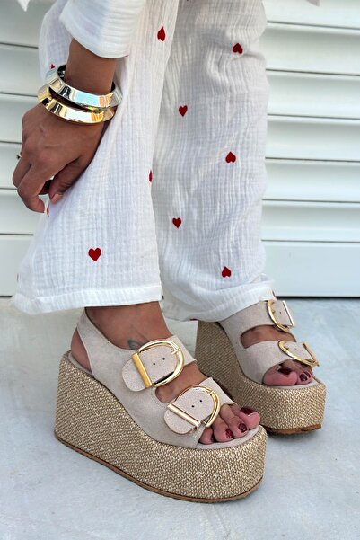 Shoebutik Nina Beige Suede Wedge Heel Sandals