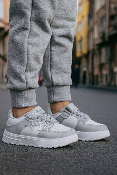 minibonito Pantofi de sport cu detalii stea pentru fete