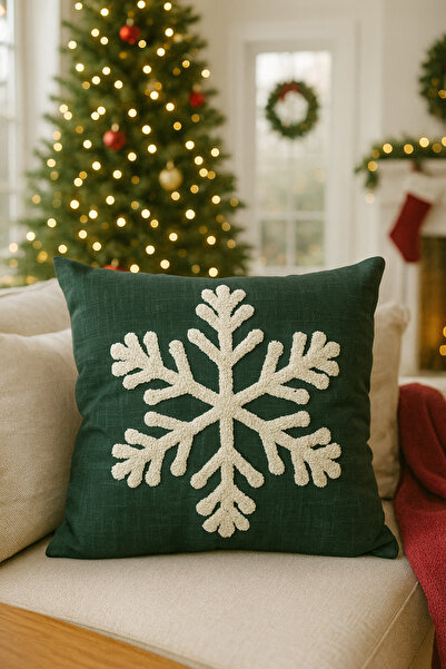 Pilloveland Punch Nakışlı Kırlent Kılıfı - 43*43 Cm - Yeşil Kar Tanesi - PNK001