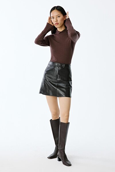 rue Basic Brown Knit Blouse with Collar