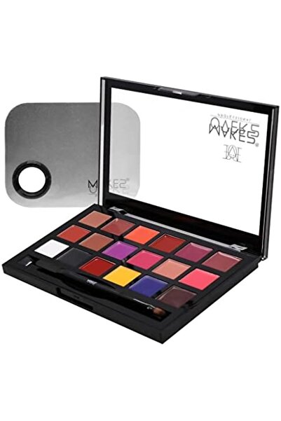 Makeover22 مجموعة أحمر الشفاه الاحترافية M3701 - لمسة نهائية غير لامعة من ميك أوفر 22