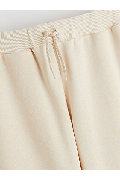 LC Waikiki Λαμπερές επιλογές από το Shining Store |   Χοντρό παντελόνι jogger για κορίτσια με ελαστική μέση