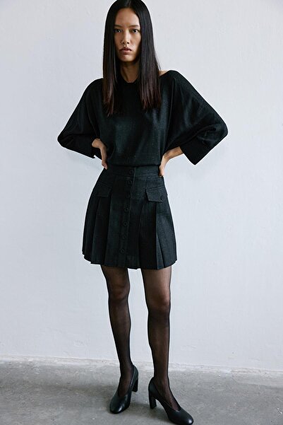 rue Sim Detaylı Piliseli Siyah Mini Etek