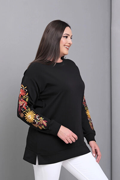 aytemas Embroidered Sleeves Slit Sweatshirt