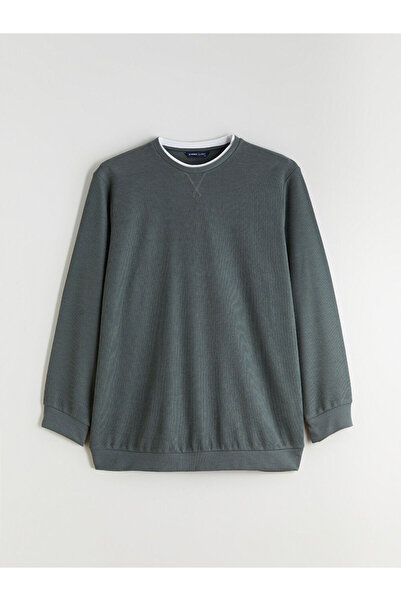 LC Waikiki سويت شيرت رجالي ذو رقبة دائرية مقاس كبير باللون الأخضر