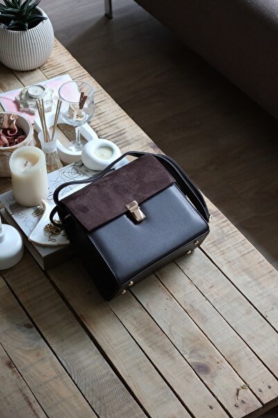 Moom Bag Women's Bitter Brown Suede Cover Detailed Adjustable Strap Shoulder Bag