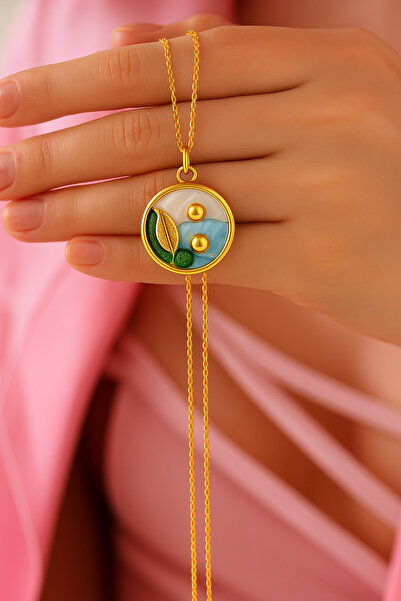 MakeWell قلادة من الفولاذ المقاوم للصدأ غير قابلة للصدأ بتصميم زهرة الورد وال...