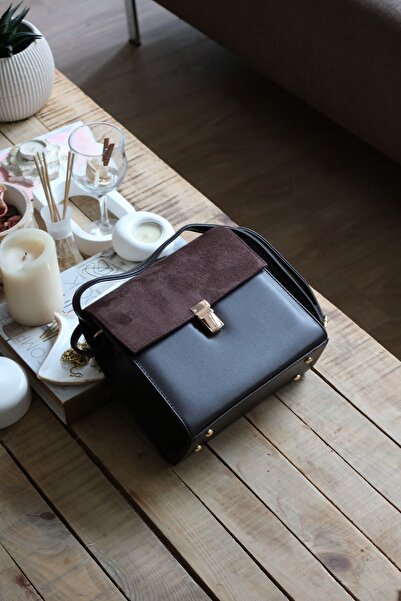 Moom Bag Women's Bitter Brown Suede Cover Detailed Adjustable Strap Shoulder Bag