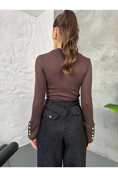 Elif Özbey Butik Bitter Brown Sleeves Gold Buttoned Bodysuit