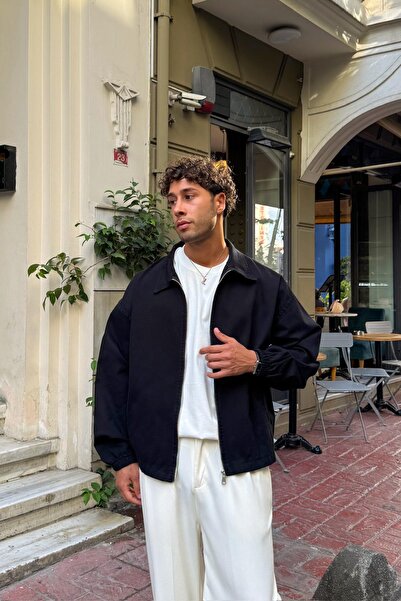 Flaw Wear سترة بومبر رفيعة بياقة قميص باللون الأسود