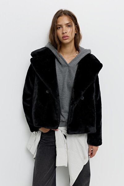 Pull & Bear Short faux fur coat