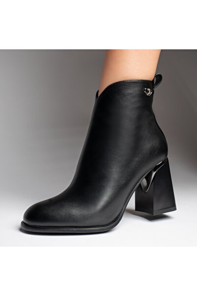 Modlet.ro Women's black thick-heeled ankle boots MOD12389