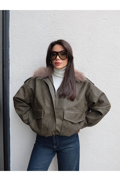 ESRAHELVACI Fur Collar Faux Leather Jacket