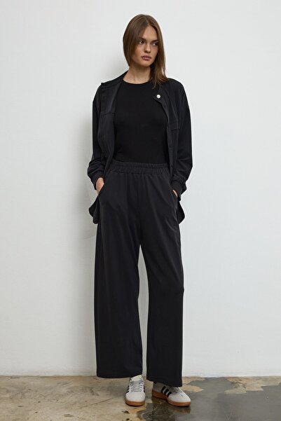 QANU Zerda Team Black