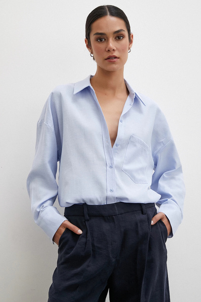 TRENDQUEL قميص روبالا الكلاسيكي باللون الأزرق الجليدي