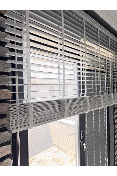 Home Beyaz 50 mm Ahşap Jaluzi Perde – Doğal Dokunuş, Büyük Etki