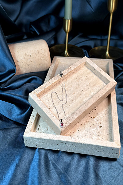 MOONİ ACCESSORİES قلادة نسائية من الفولاذ المقاوم للصدأ بتصميم فرنسي من ياقوت تيك ستون، لون فضي