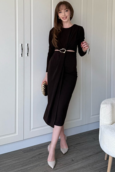 Dilay Gökoğlu Butik Кафява рокля с дълги ръкави и детайли в талията