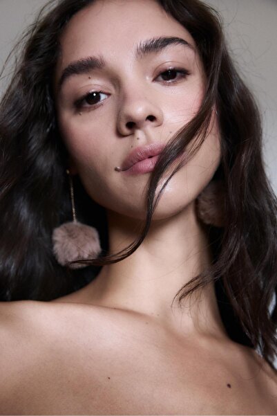 Stradivarius Chain earrings with faux fur pompom