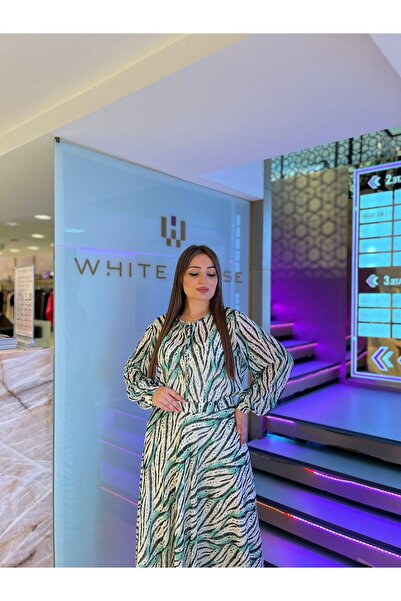 DE WHITES Plus Size Bottom and Top Set with Floral Accessories