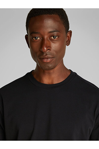 Calvin Klein Men Black Thermo Tech Pique Crew Neck T-Shirt