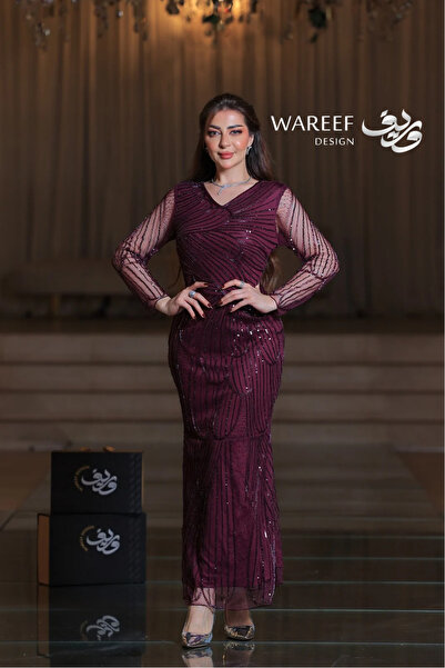 WAREEF FASHION فستان سهرة عنابي طويل ضيق أكمام شفافة قماش شبكي مطرز بالترتر ا...